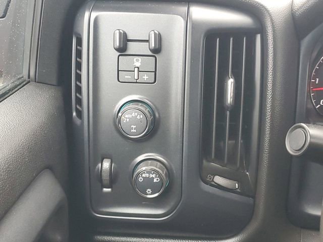 Certified 2018 Chevrolet Silverado 1500 Custom w/ Custom Value Package image 18