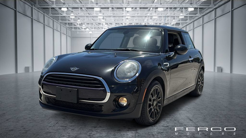 Used 2019 MINI Cooper 2-Door Hardtop FWD video 1