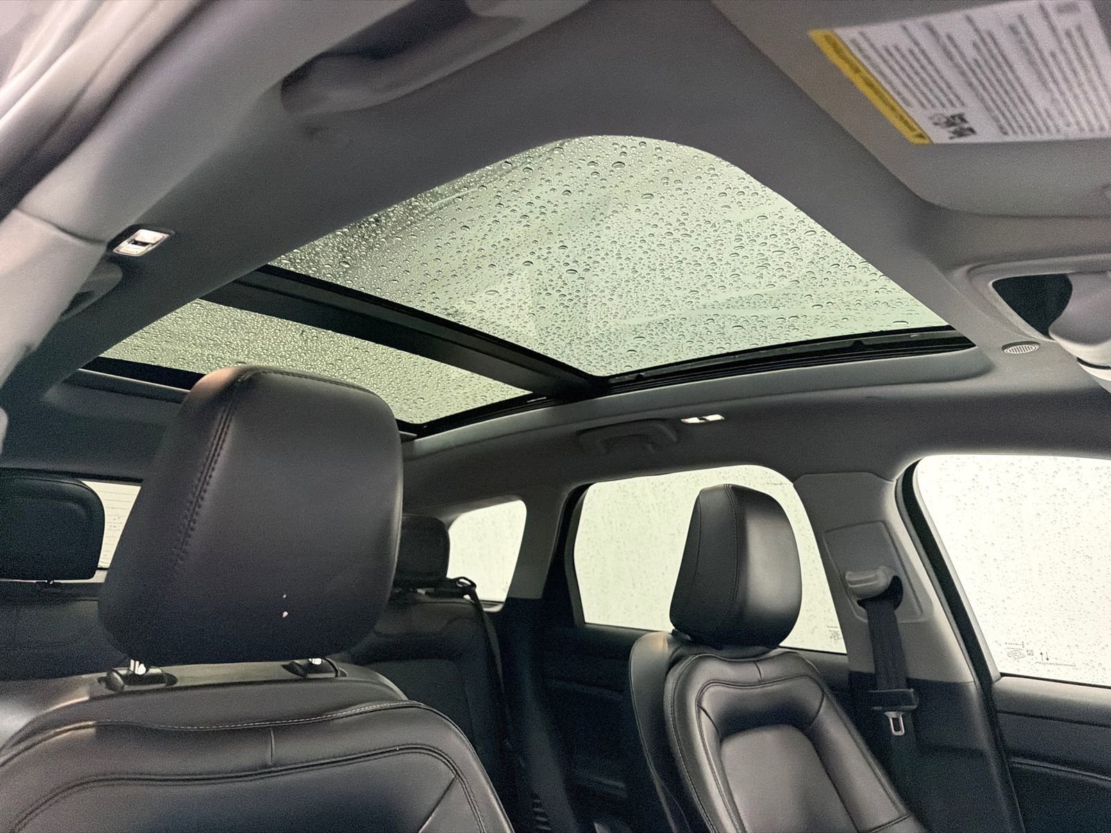 Used 2022 Lincoln Corsair AWD w/ Premium Package image 12