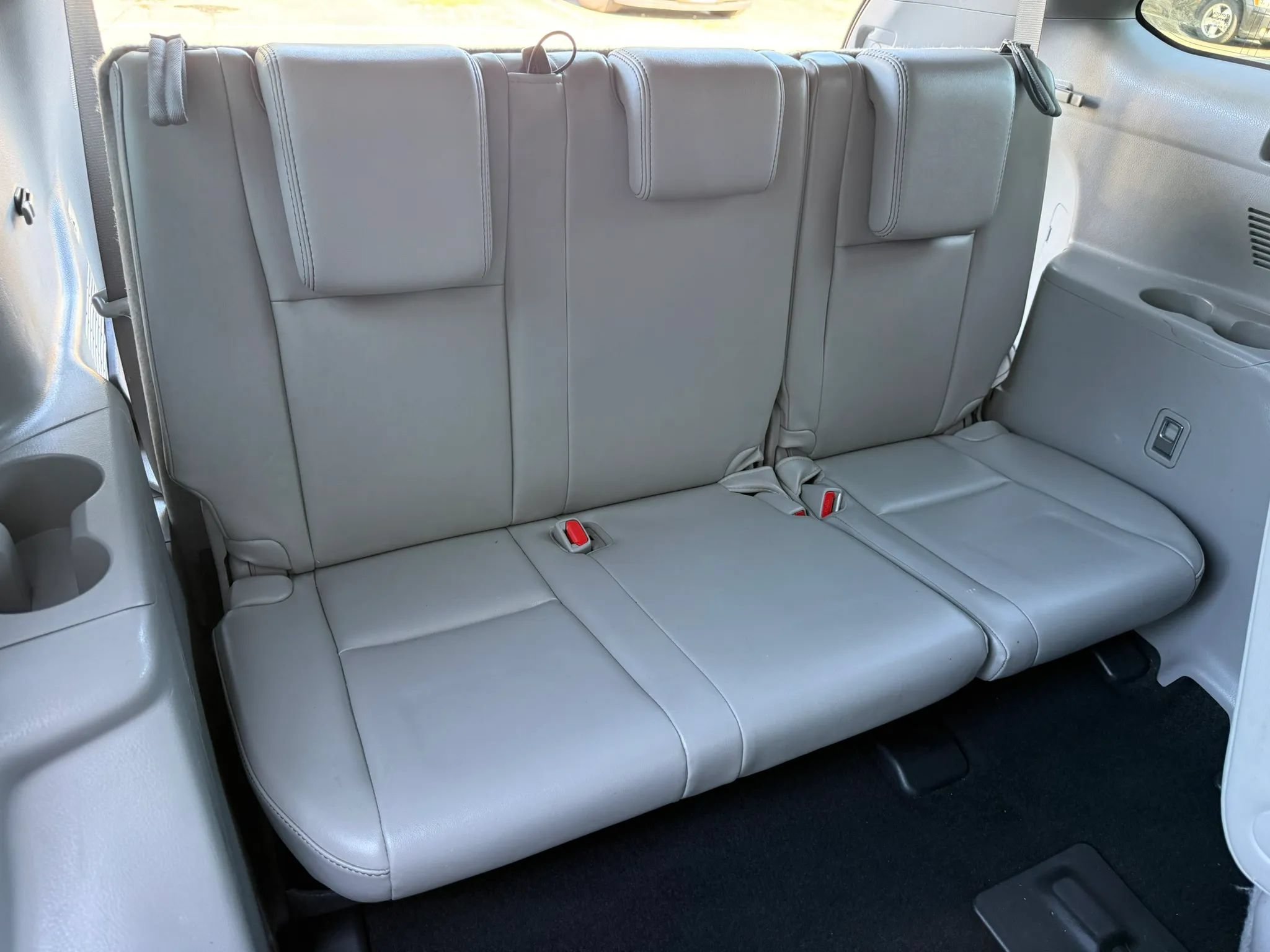 Used 2015 Toyota Highlander Limited AWD/4WD image 34