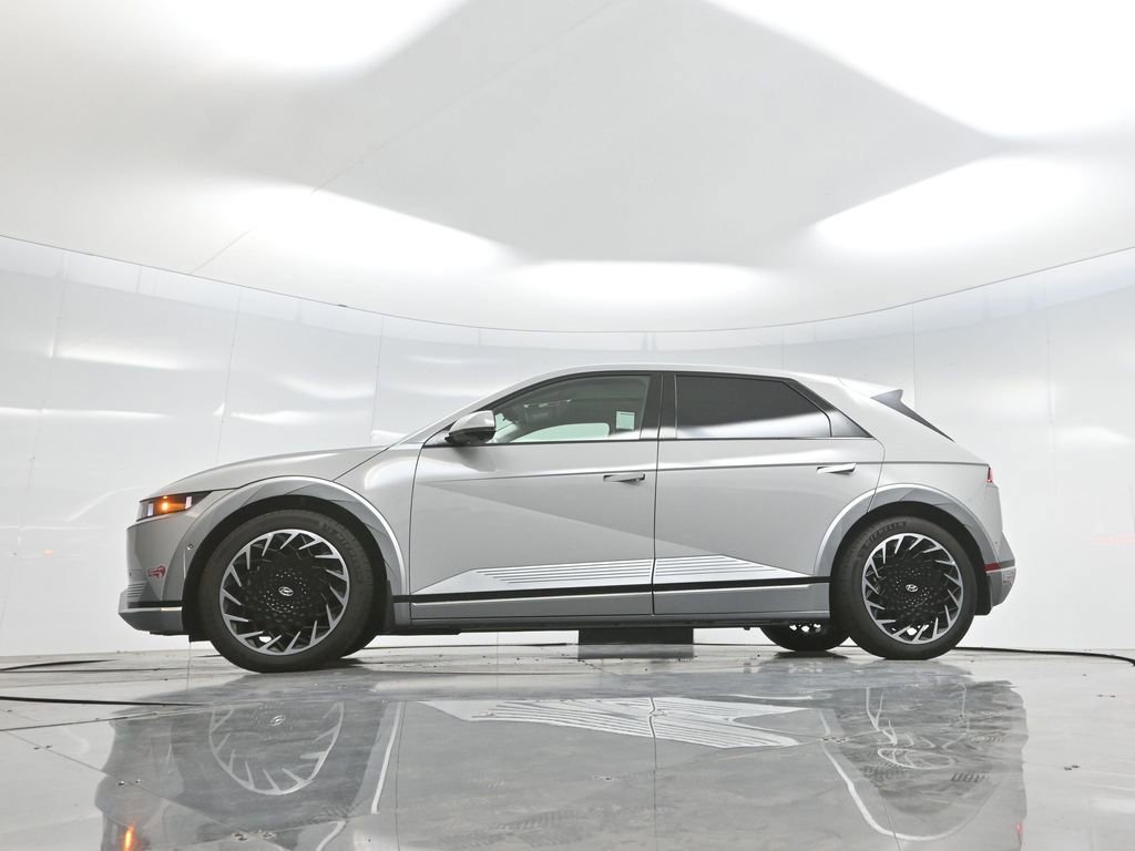 Used 2024 Hyundai Ioniq 5 Limited image 75