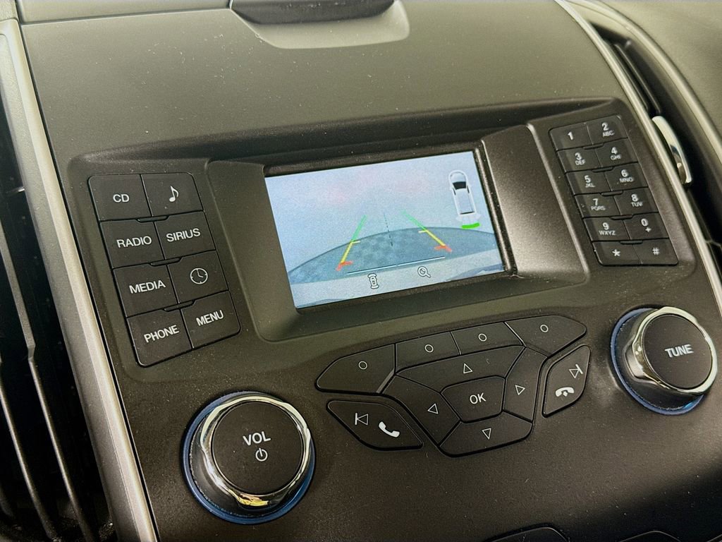 Used 2018 Ford Edge SEL AWD/4WD image 13