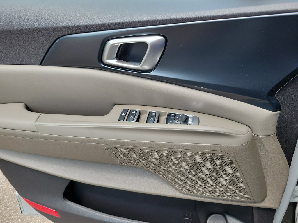 New 2027 Kia Carnival FWD image 25
