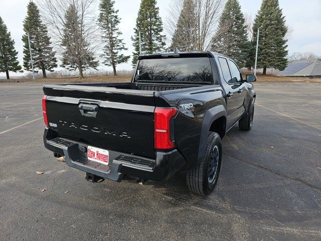 Used 2024 Toyota Tacoma TRD Off-Road image 6