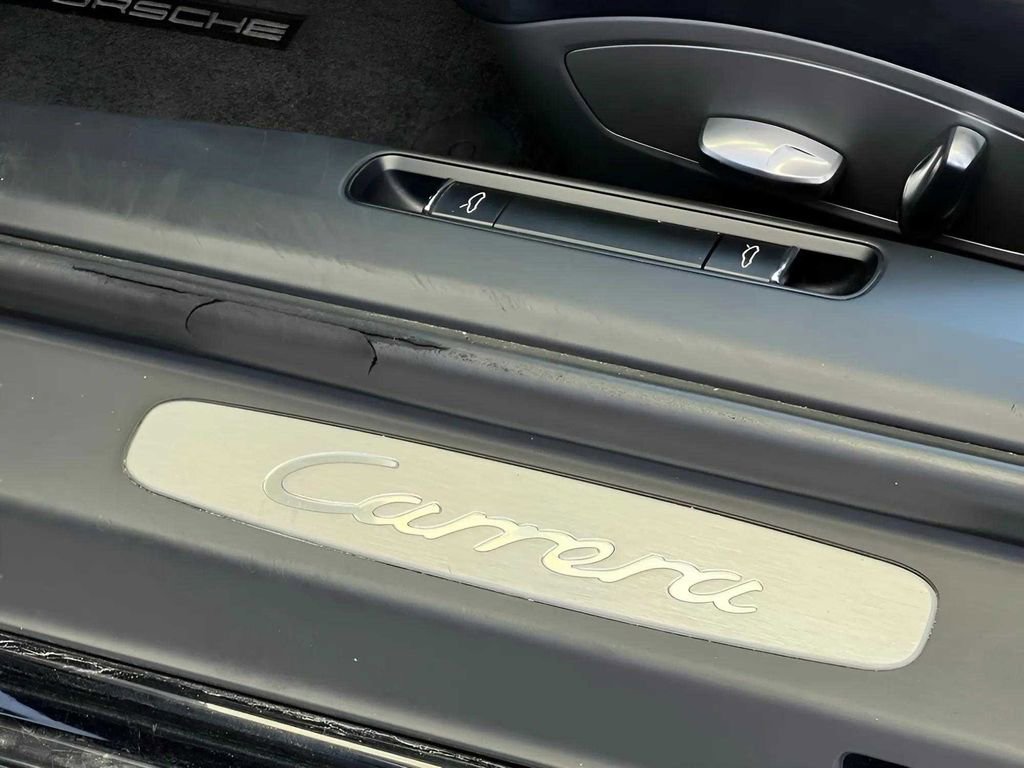 Used 2012 Porsche 911 Carrera image 28