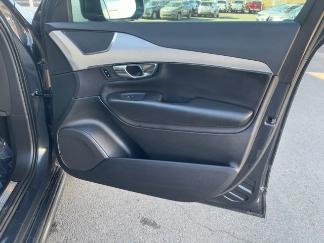Used 2021 Volvo XC90 T5 Momentum w/ Protection Package image 24