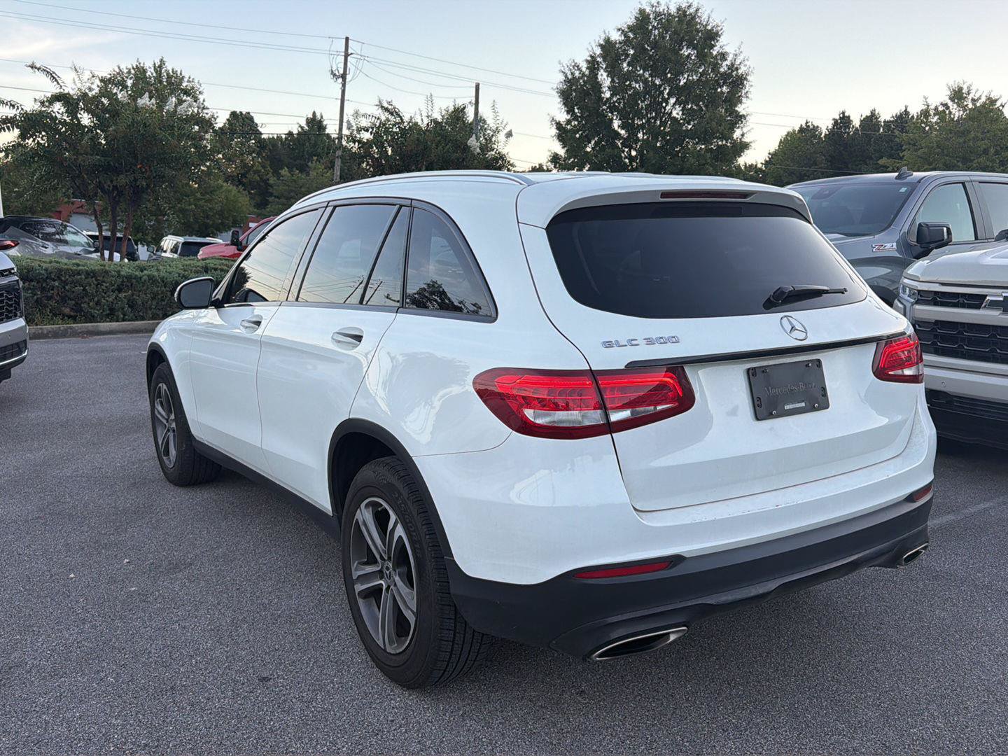 Used 2019 Mercedes-Benz GLC 300 image 2