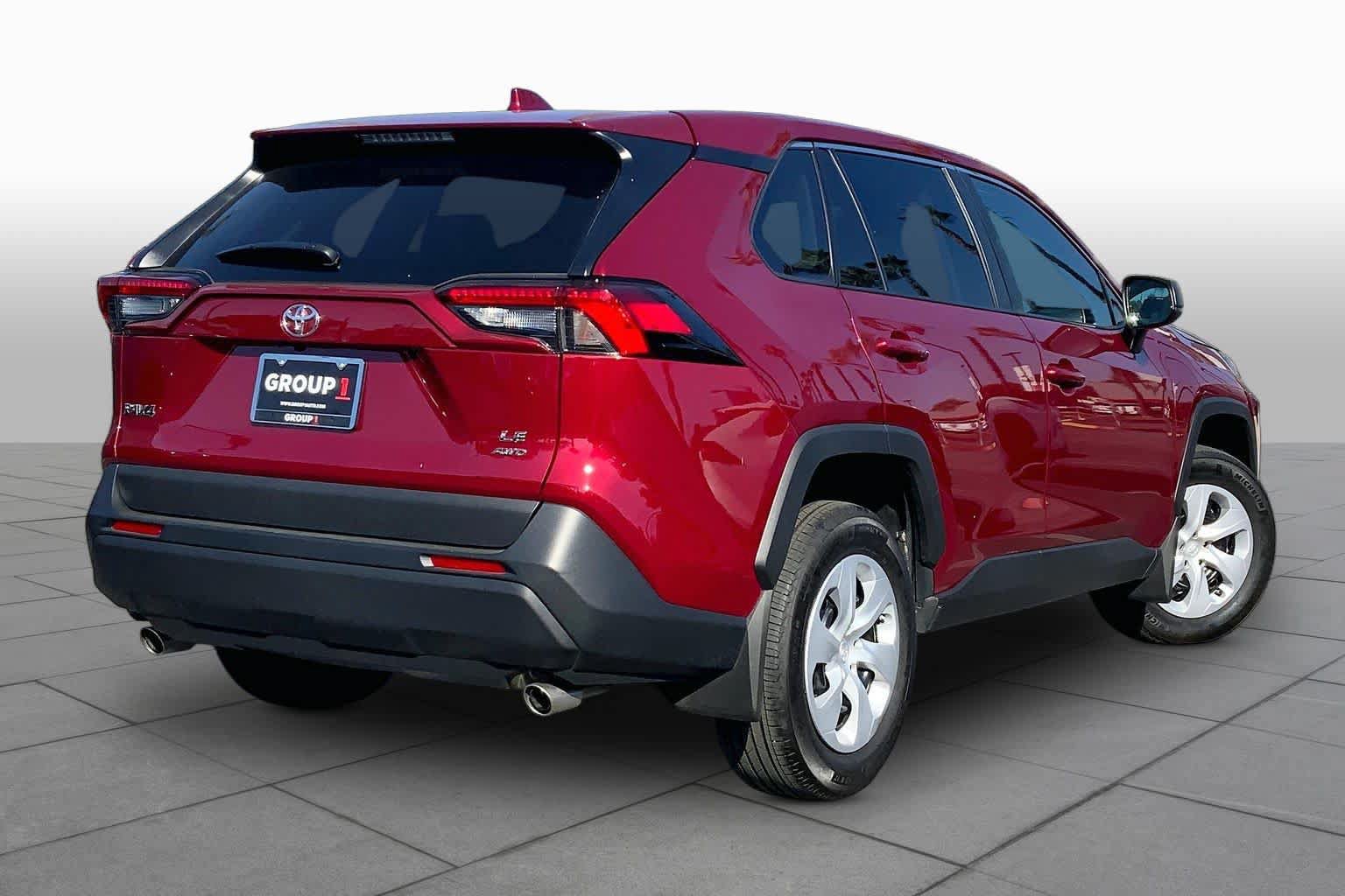 Certified 2025 Toyota RAV4 LE AWD/4WD image 12