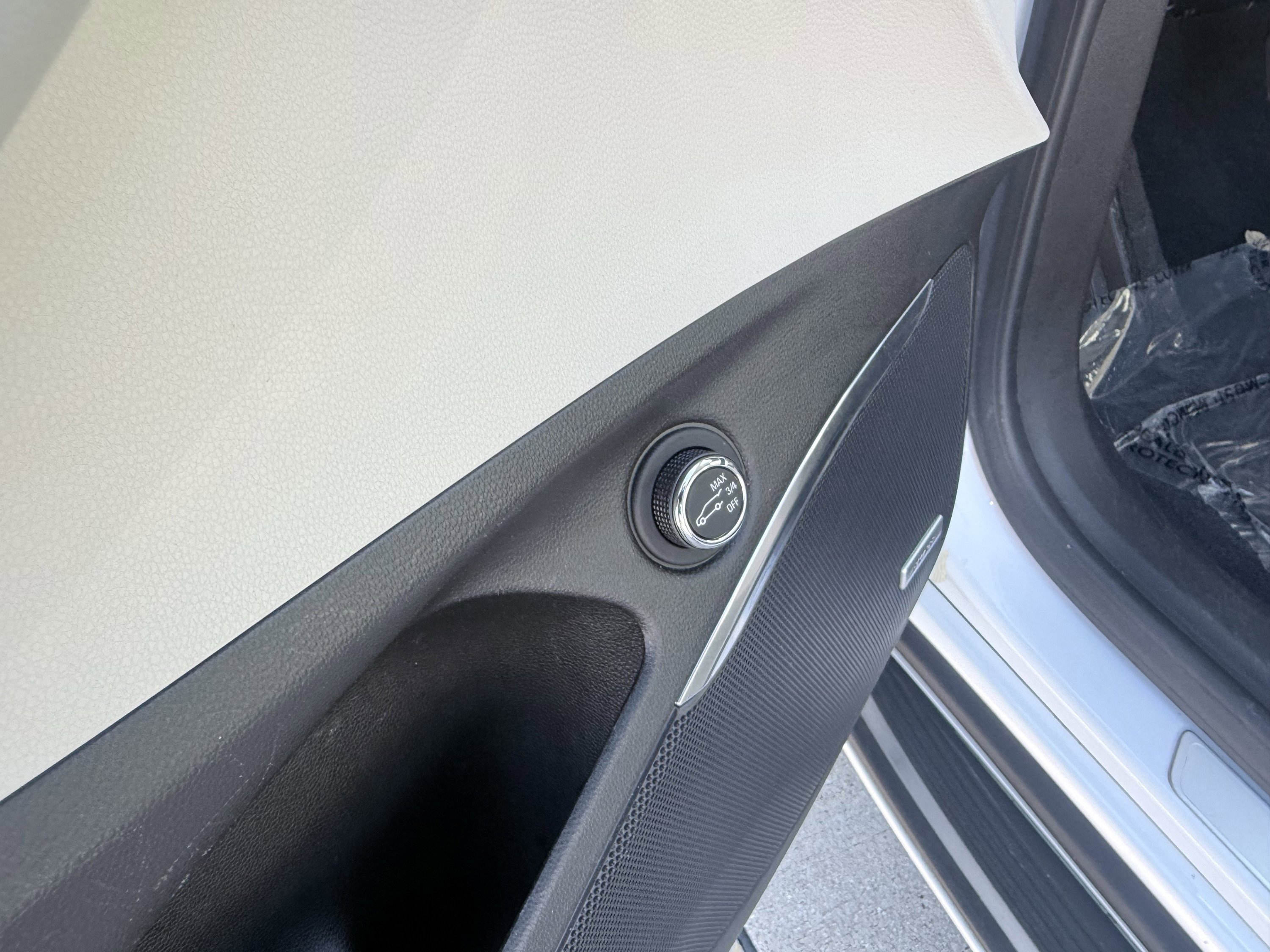 Used 2024 Buick Enclave Avenir w/ LPO, Hit The Road Package image 28