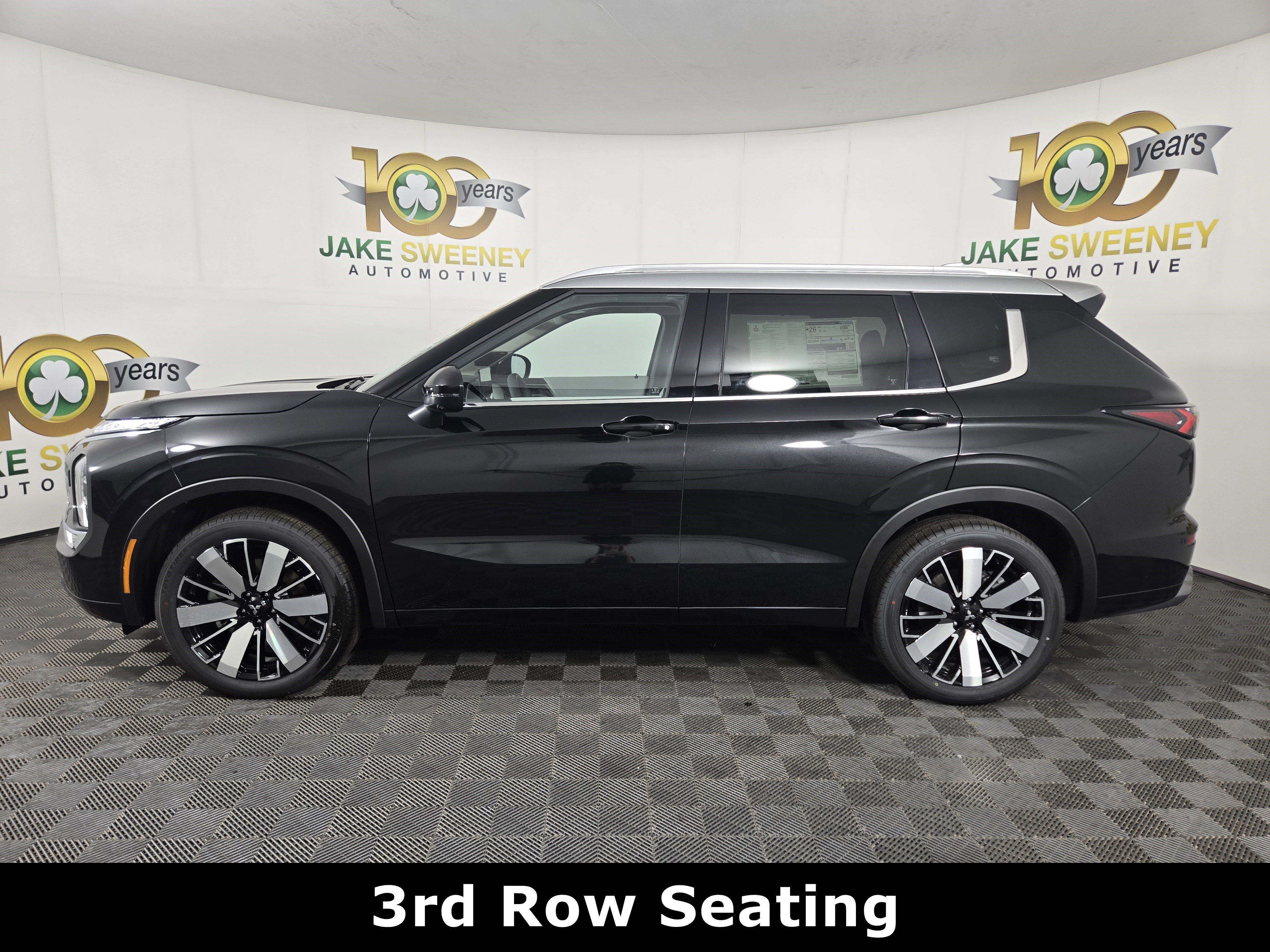 New 2025 Mitsubishi Outlander AWD image 4