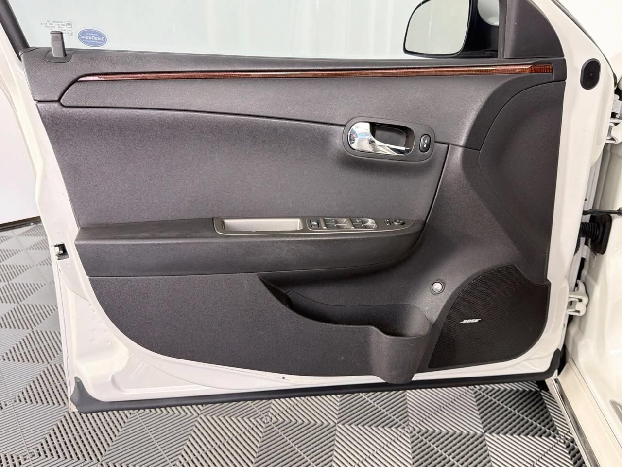Used 2012 Chevrolet Malibu LTZ FWD image 19