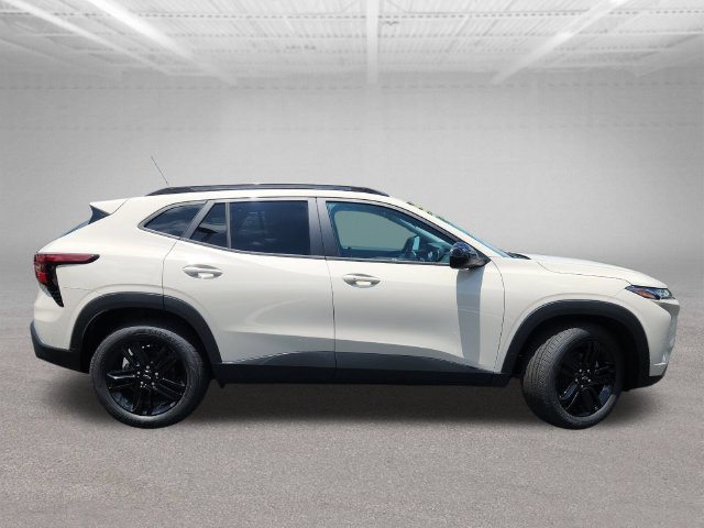 New 2026 Chevrolet Trax ACTIV w/ Driver Confidence Package FWD image 8