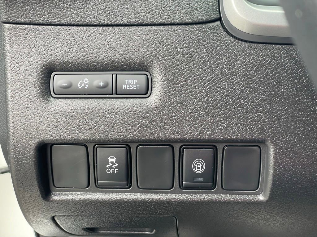 Certified 2024 Nissan Murano SV w/ SV Midnight Edition Package AWD/4WD image 18