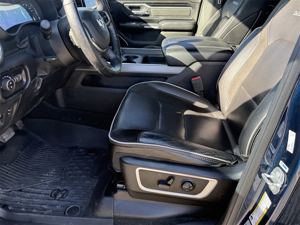 Used 2020 RAM 1500 Laramie w/ Sport Appearance Package image 12