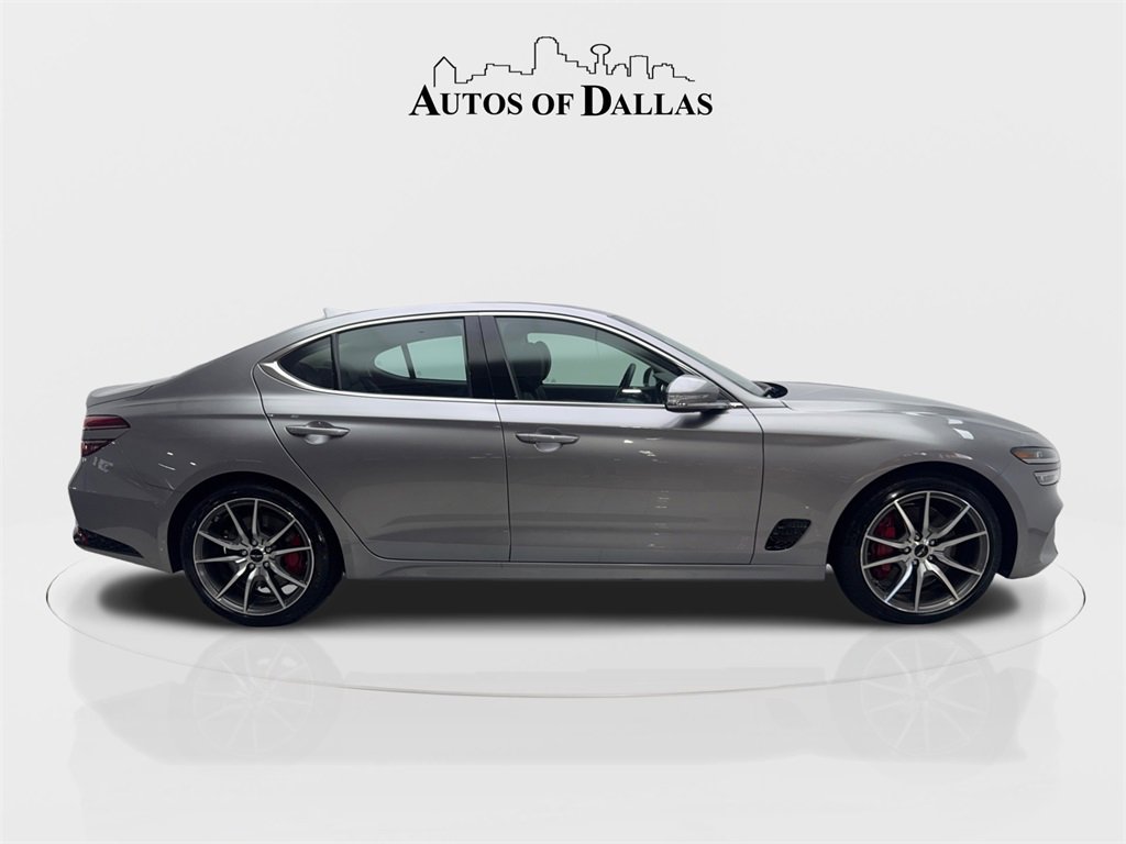 Used 2025 Genesis G70 2.5T image 10
