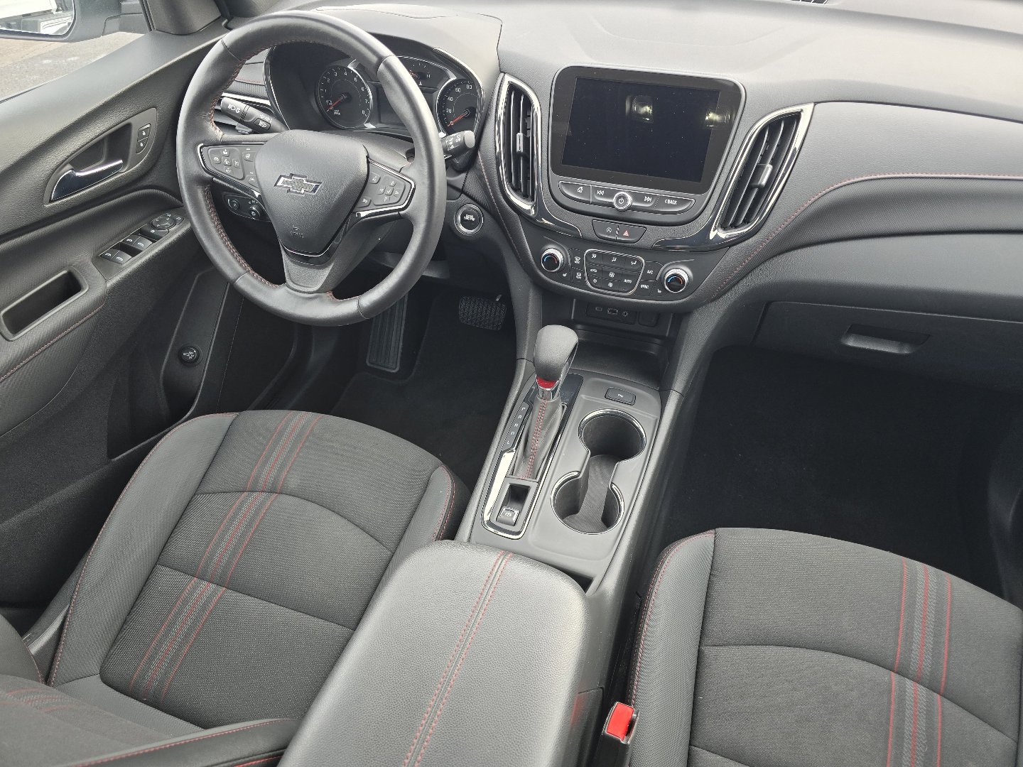 Certified 2022 Chevrolet Equinox RS w/ Infotainment Package image 29