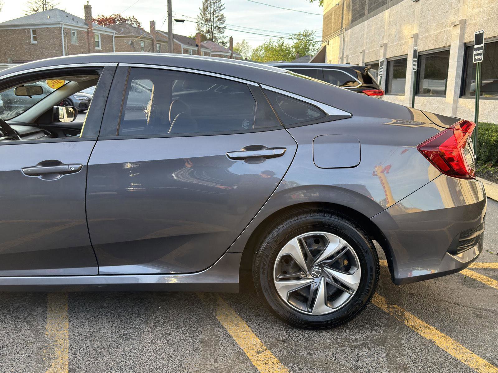 Used 2019 Honda Civic LX image 7