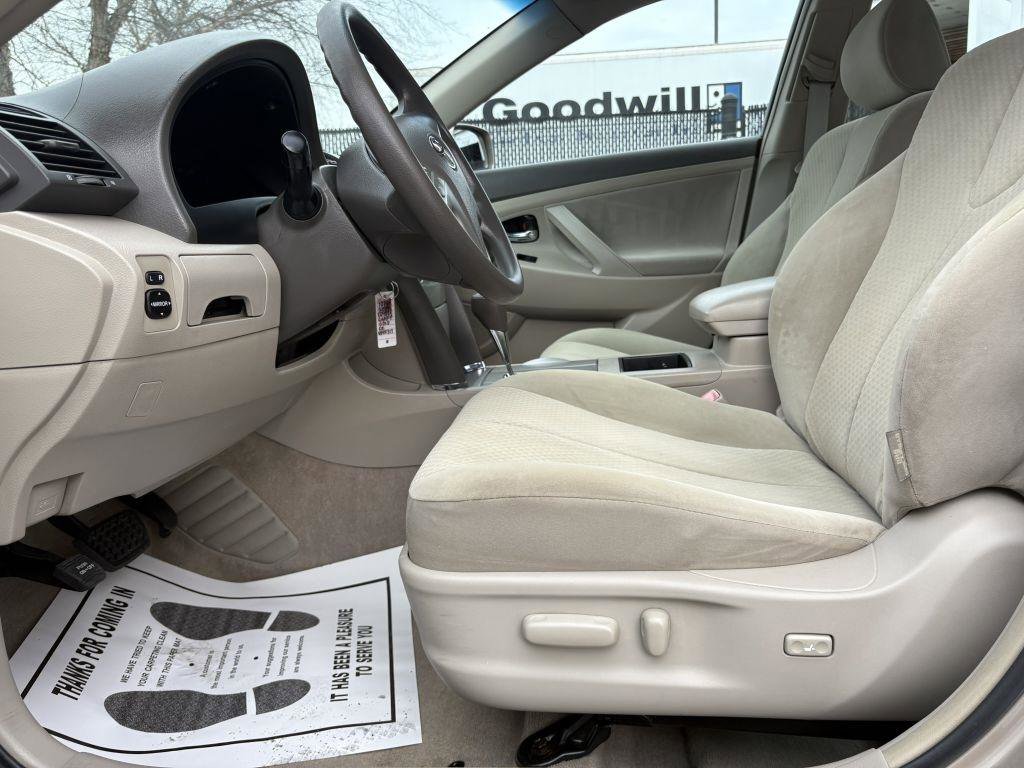 Used 2007 Toyota Camry XLE image 13