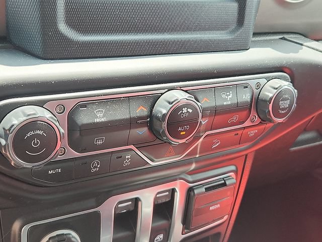 Used 2020 Jeep Wrangler Sport AWD/4WD image 9