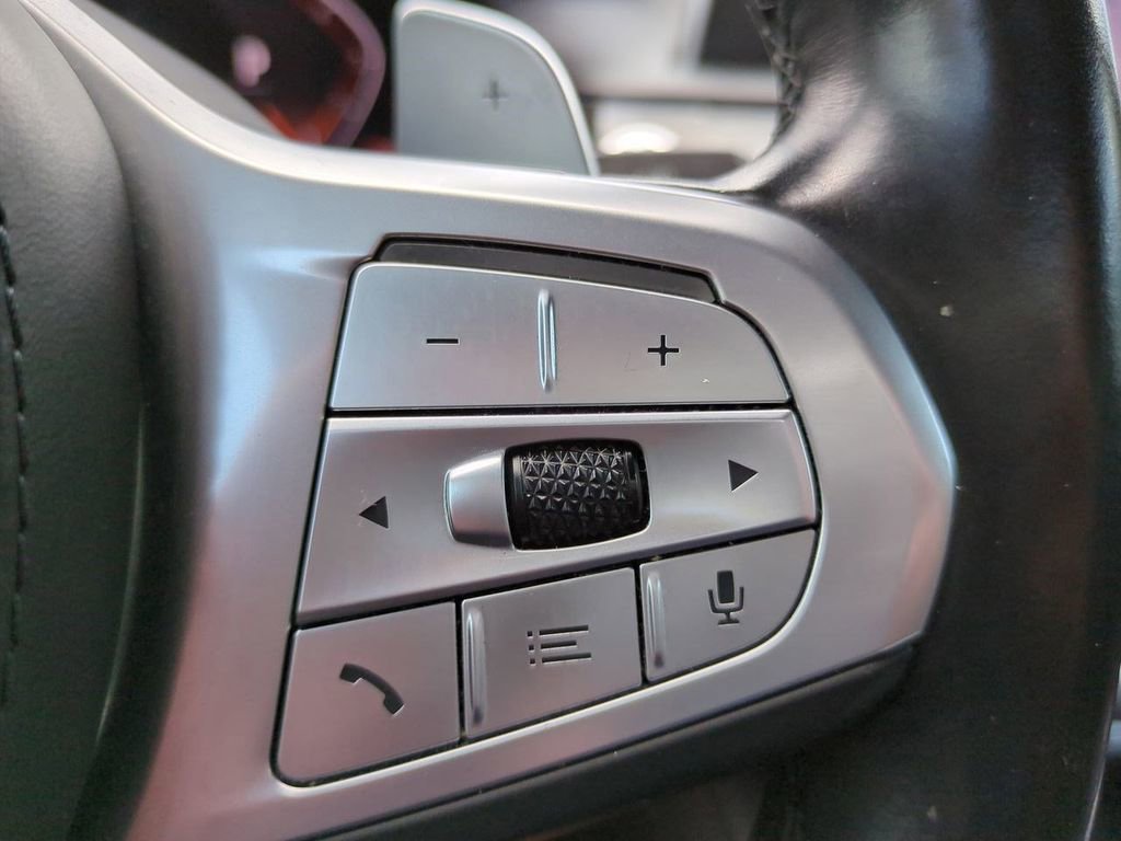 Used 2022 BMW 750i xDrive w/ Executive Package image 35