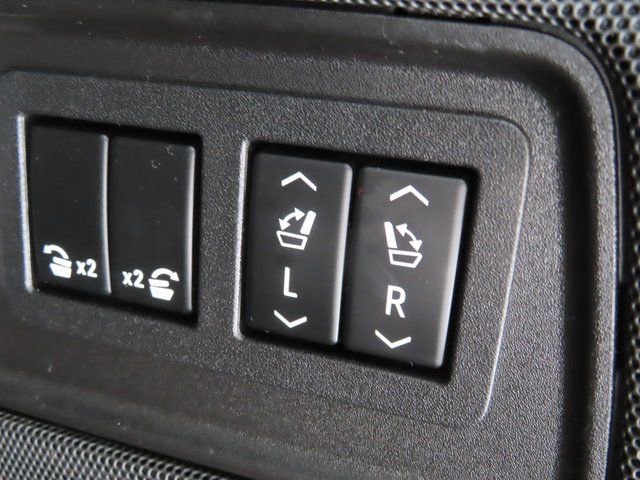 Used 2022 Cadillac Escalade ESV Sport w/ Touring Package image 35