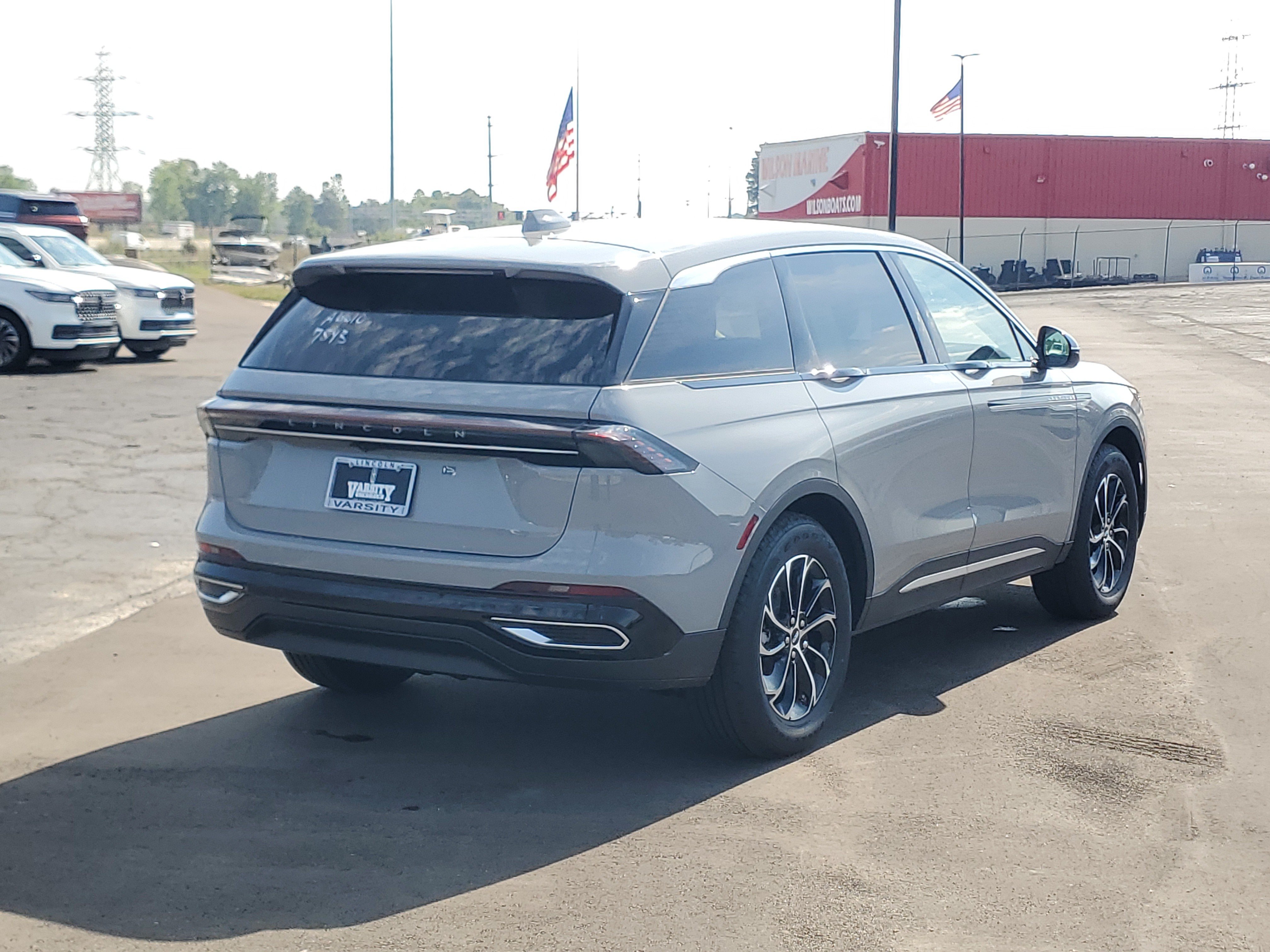 New 2026 Lincoln Nautilus Premier w/ Equipment Group 102A AWD/4WD image 4