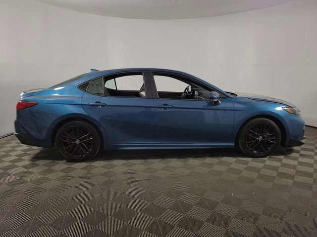 Used 2025 Toyota Camry SE FWD image 10