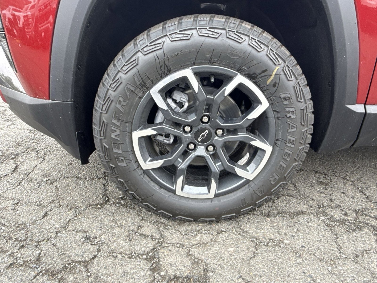 New 2026 Chevrolet Equinox ACTIV FWD image 12