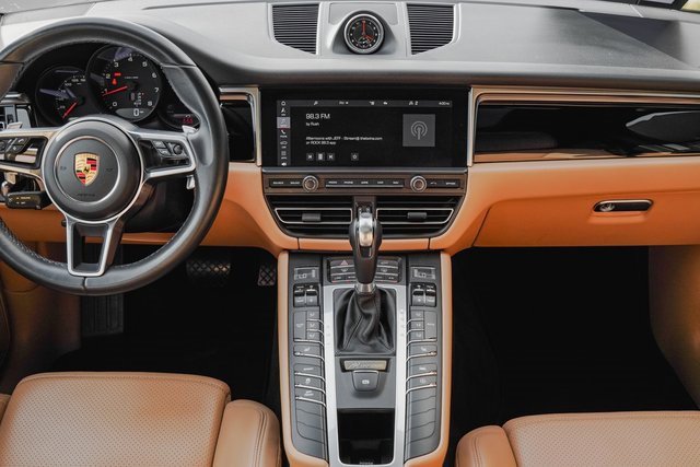 Used 2021 Porsche Macan image 13