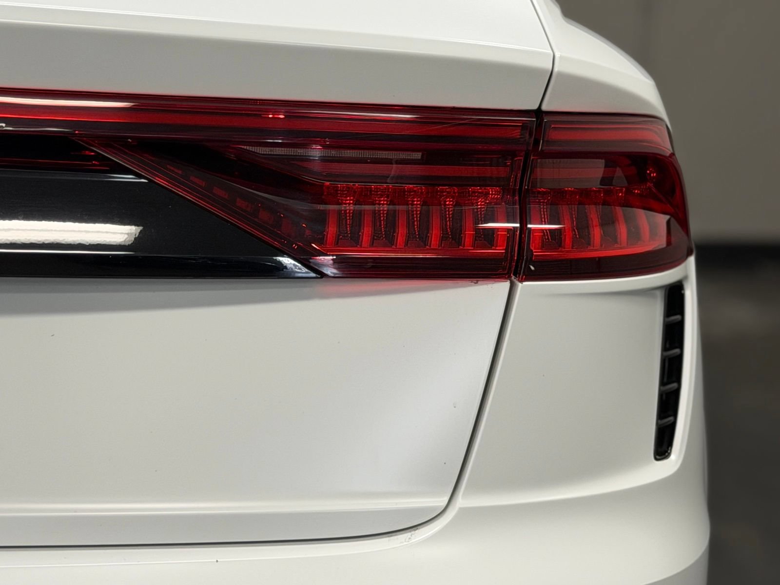 Used 2023 Audi RS Q8 w/ Black Optic Package AWD/4WD image 15
