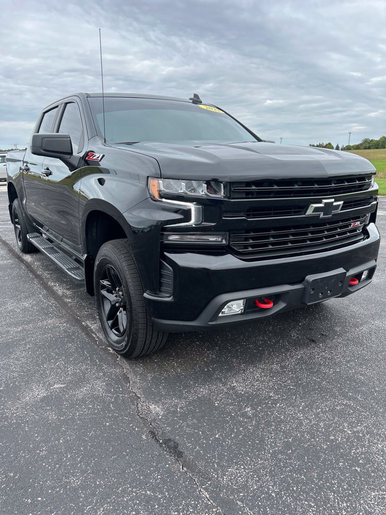 Used 2022 Chevrolet Silverado 1500 LT Trail Boss w/ Convenience Package II AWD/4WD image 3