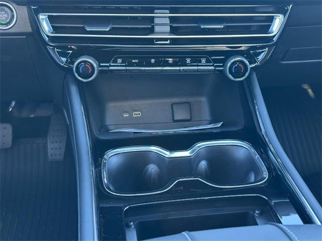 New 2026 Chevrolet Traverse RS w/ LPO, Floor Liner Package image 11