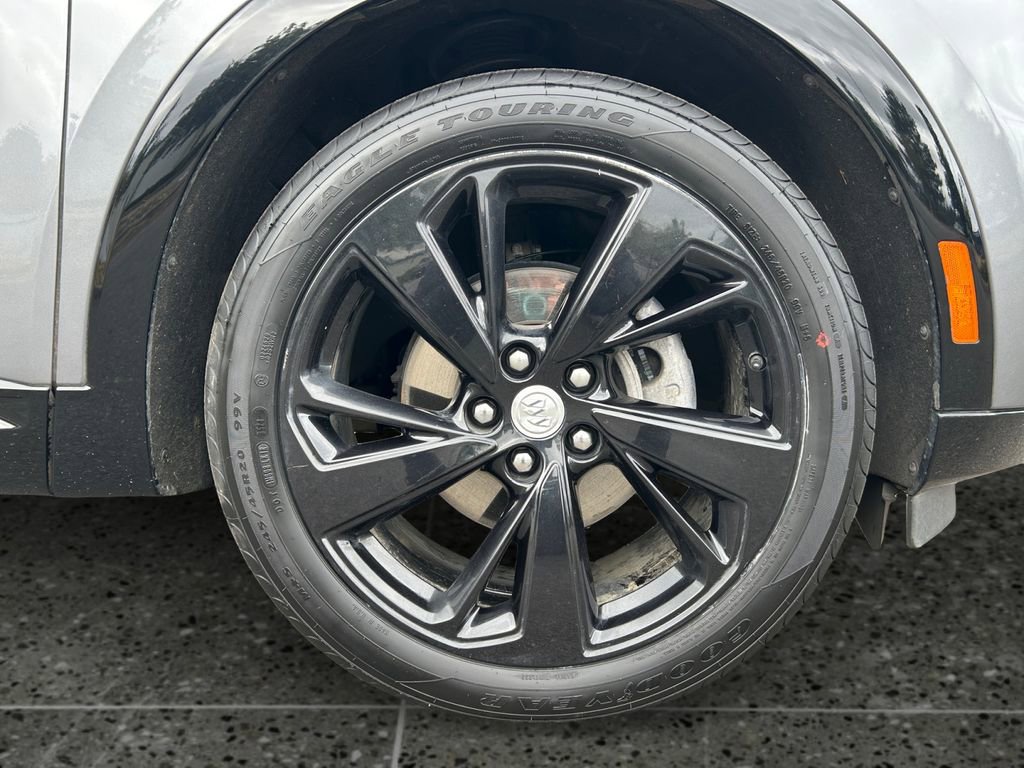 Used 2021 Buick Envision Essence w/ Sport Touring Package image 10