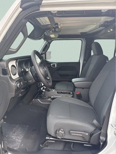 New 2026 Jeep Gladiator Sport image 12