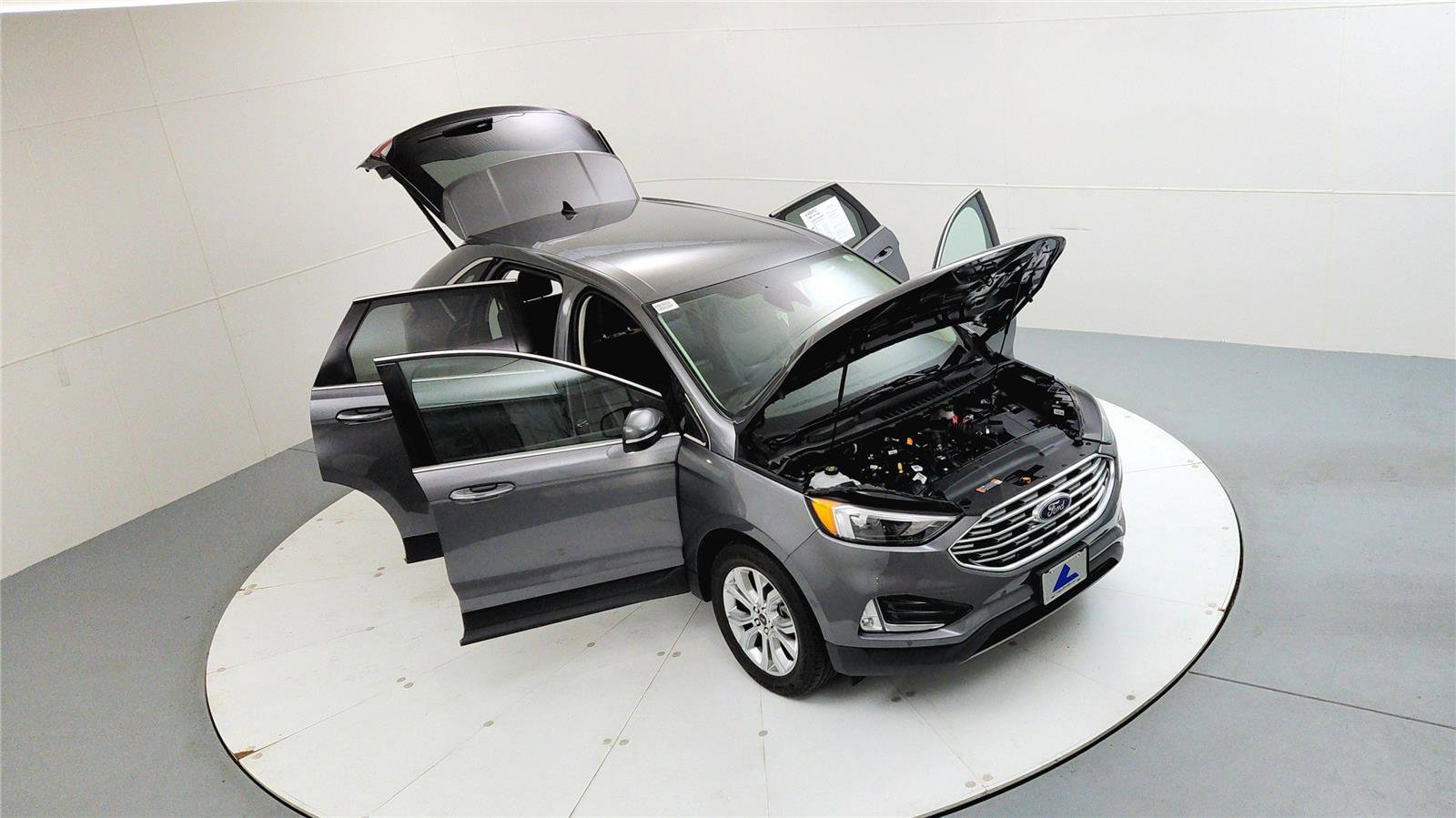 Used 2024 Ford Edge Titanium image 16
