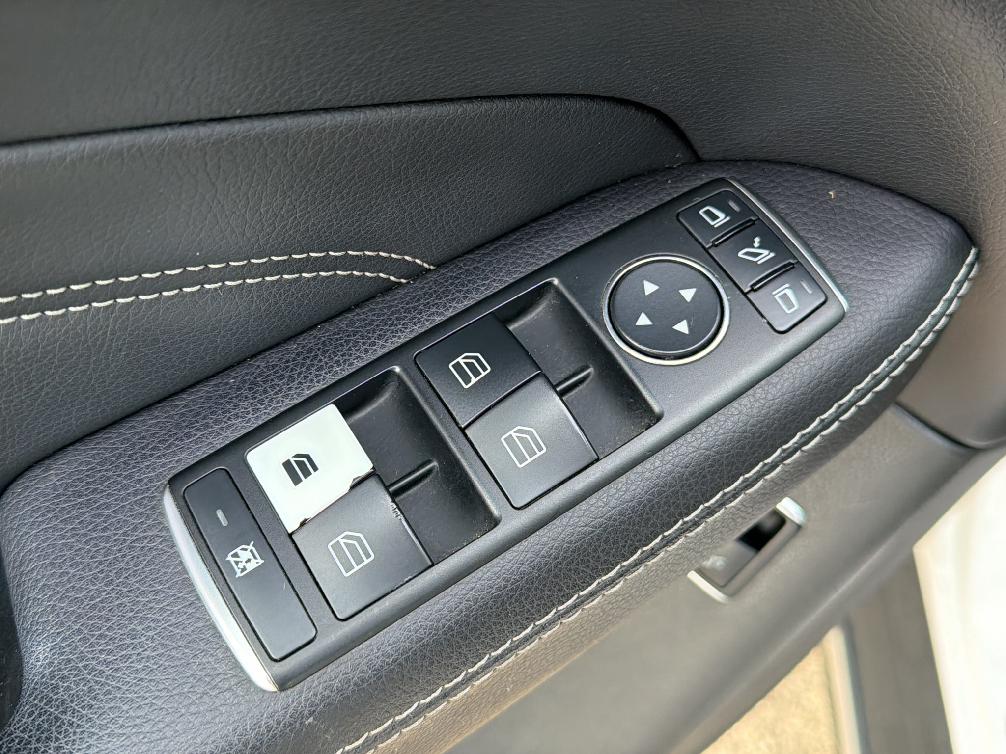 Used 2015 Mercedes-Benz ML 350 4MATIC image 12