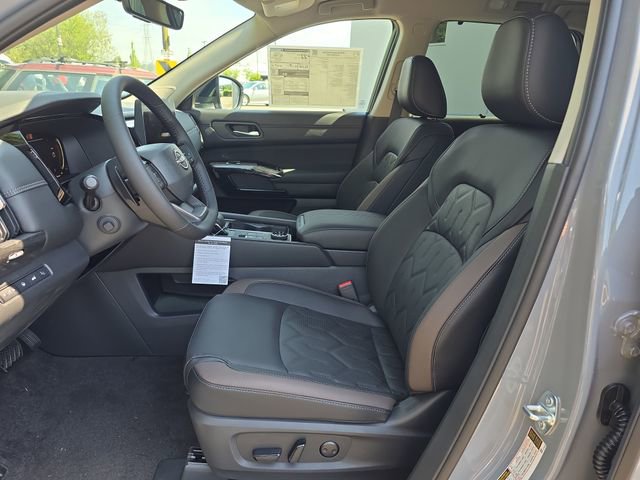 New 2026 Nissan Pathfinder Platinum w/ Cargo Package AWD/4WD image 15