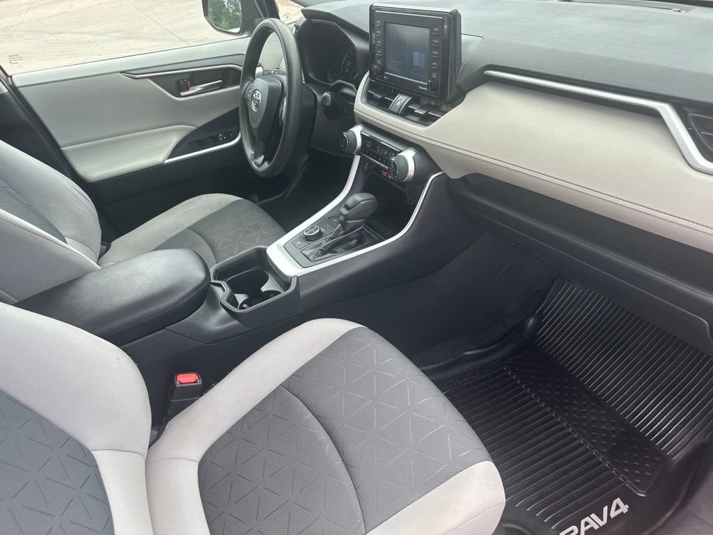 Used 2020 Toyota RAV4 XLE w/ Convenience Package AWD/4WD image 32