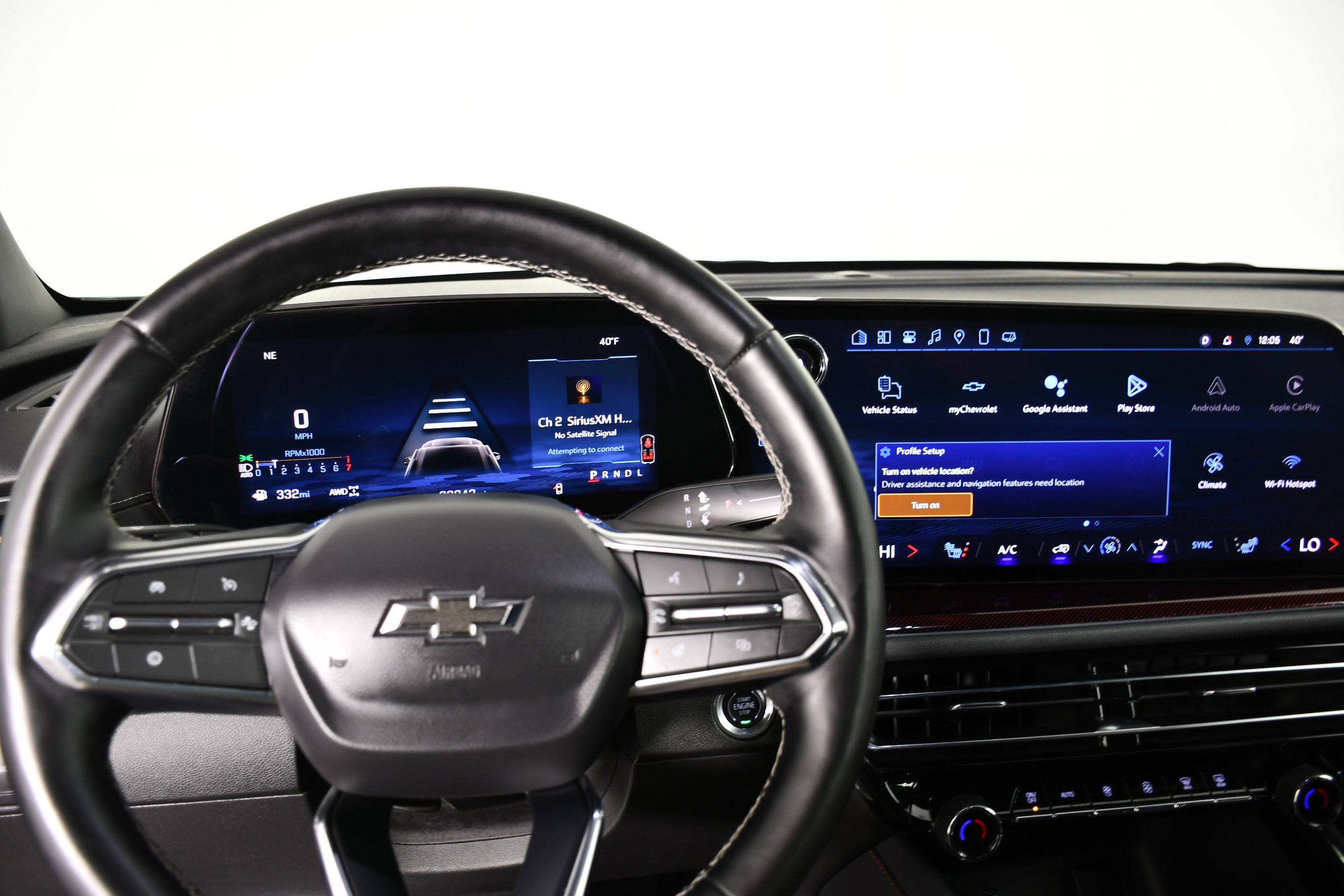 Used 2025 Chevrolet Traverse Z71 image 16
