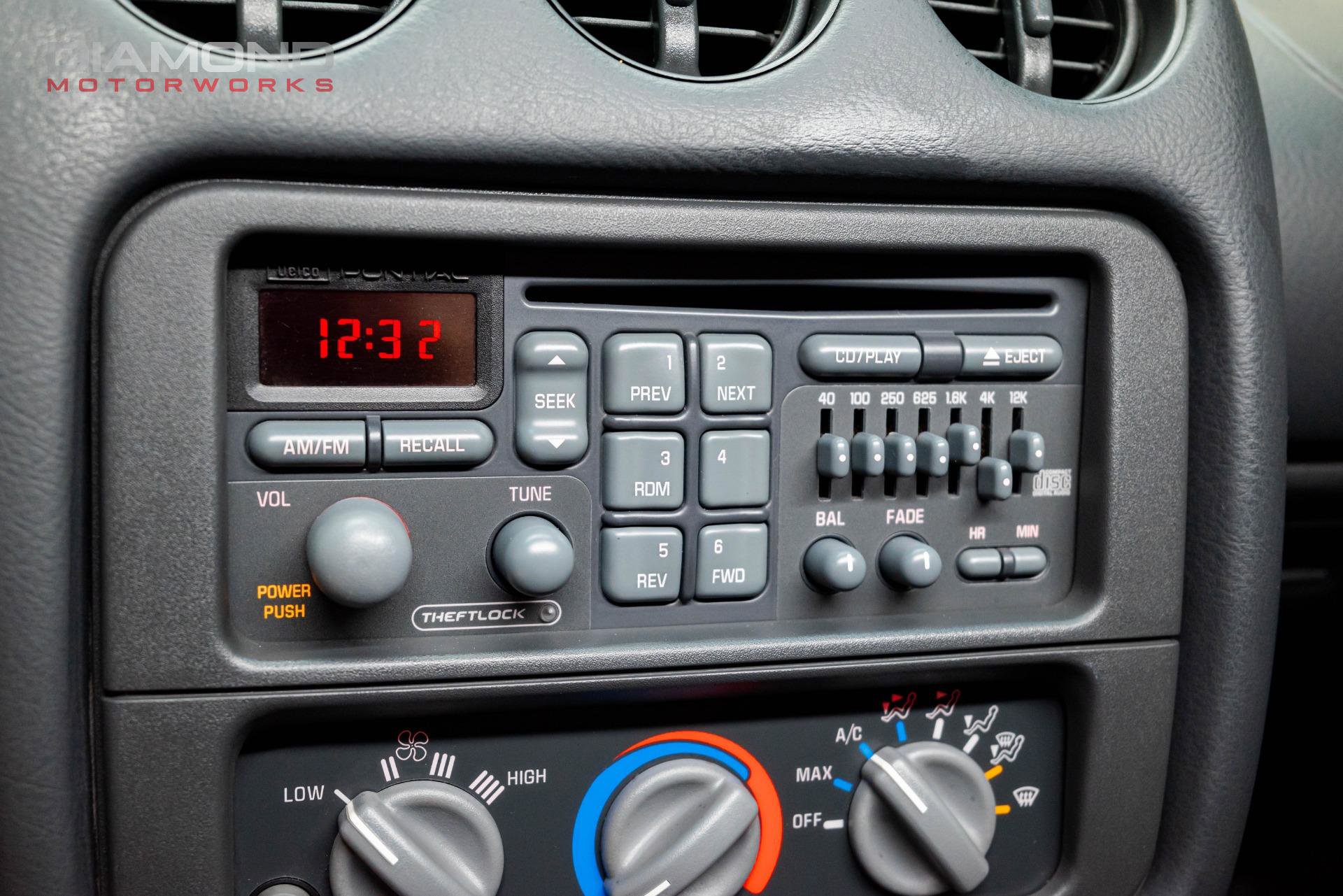 Used 1996 Pontiac Firebird Formula image 85