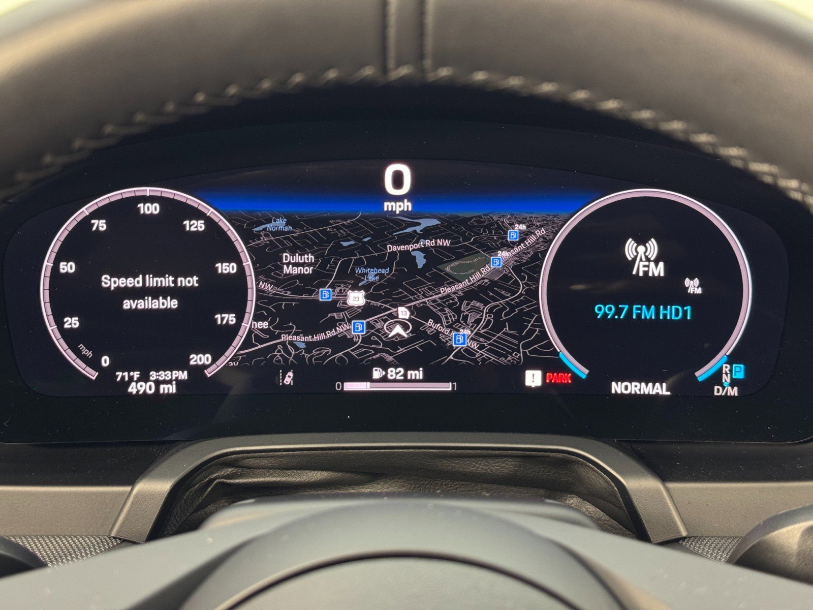 Used 2025 Porsche 911 Carrera RWD image 18