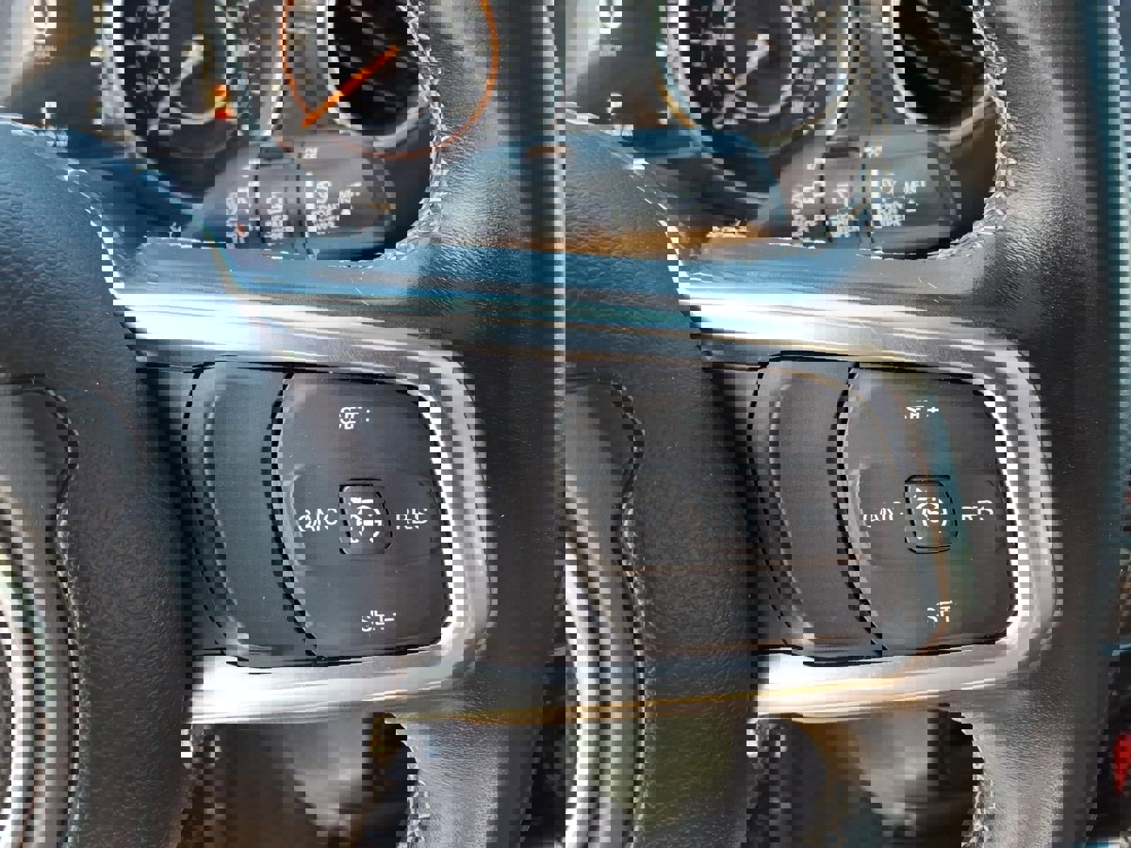 Used 2018 Jeep Wrangler Unlimited Sahara w/ Dual Top Group image 9