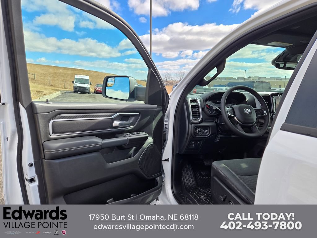 New 2026 RAM 1500 Big Horn AWD/4WD image 9