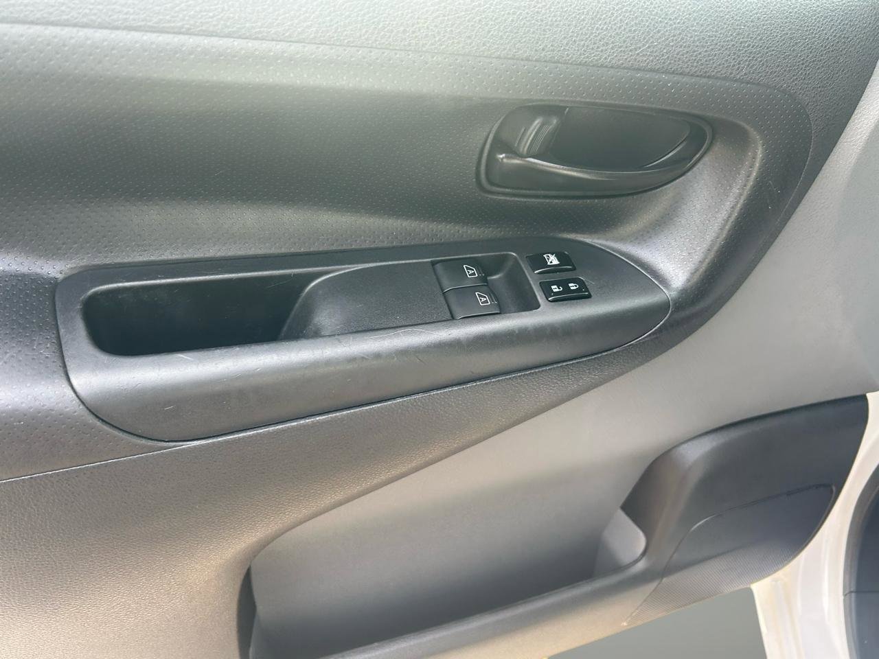 Used 2020 Nissan NV200 S FWD image 9