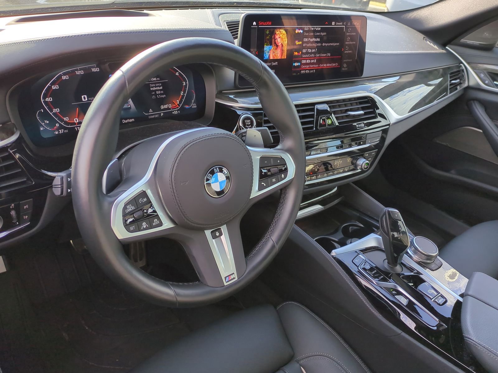 Used 2023 BMW M550i xDrive image 28
