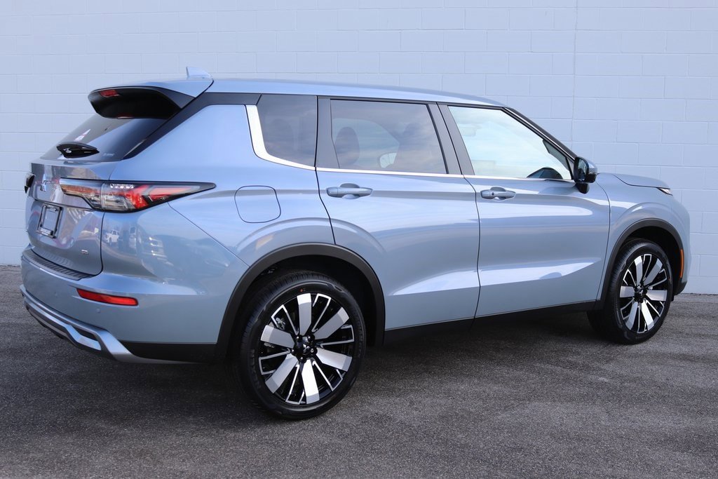 New 2026 Mitsubishi Outlander SE image 48