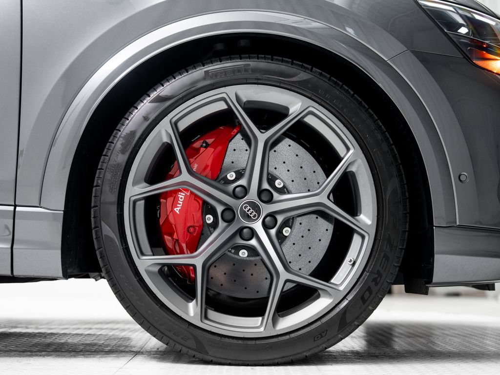 Certified 2026 Audi RS Q8 performance AWD/4WD image 28