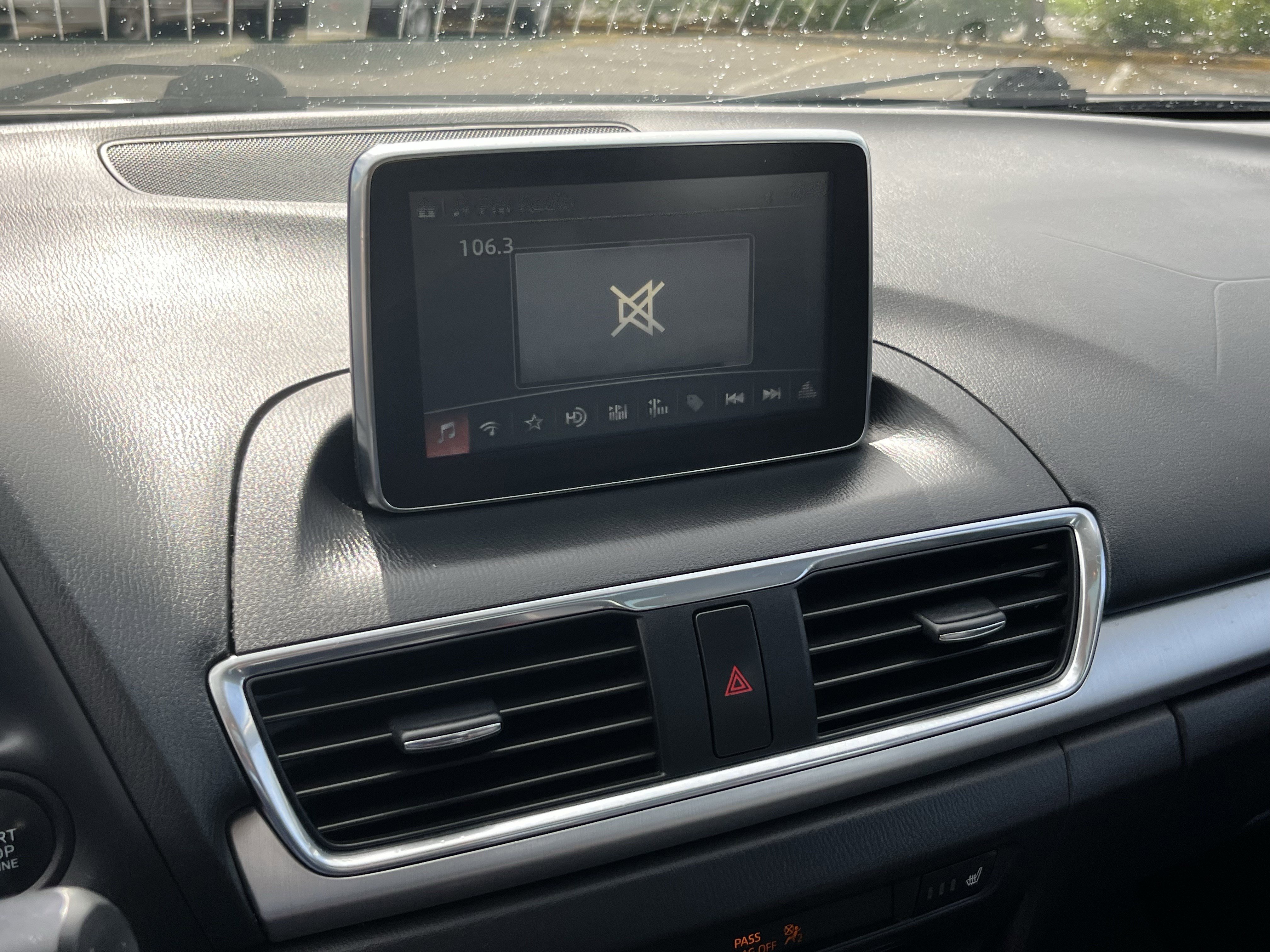 Used 2014 MAZDA MAZDA3 s Grand Touring image 23