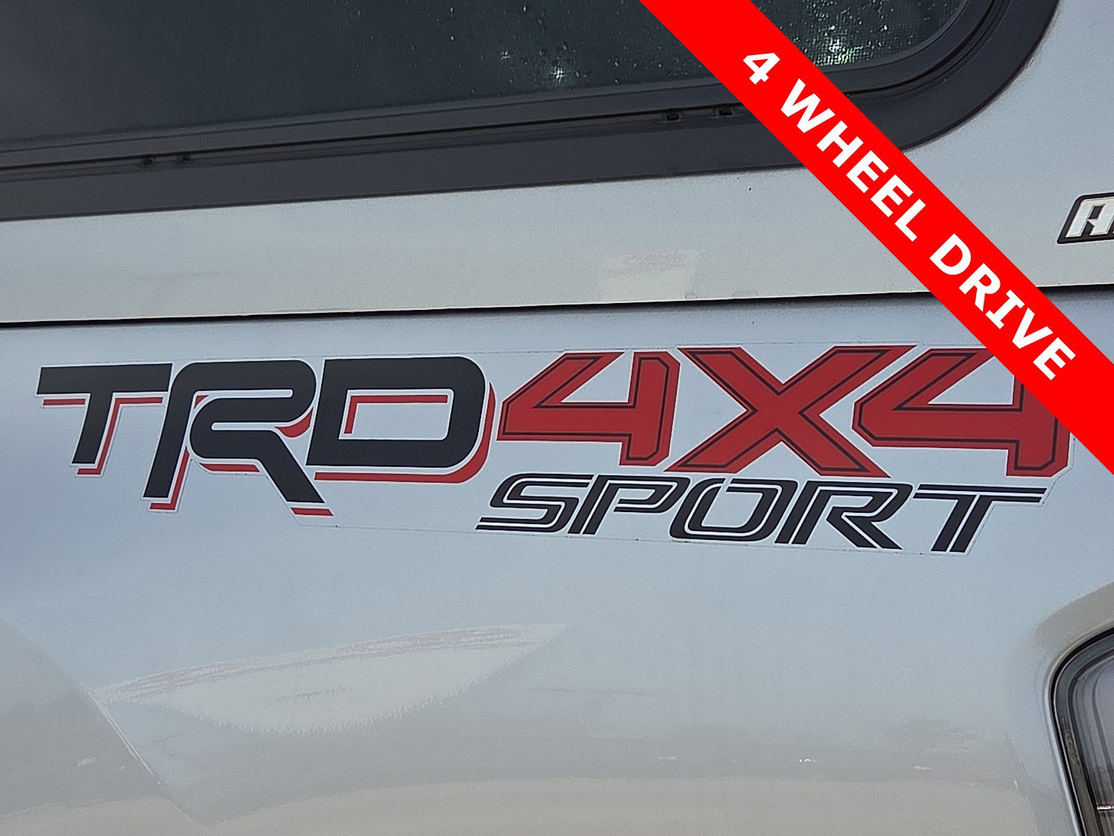 Used 2023 Toyota Tacoma TRD Sport w/ Advanced Technology Package AWD/4WD image 8