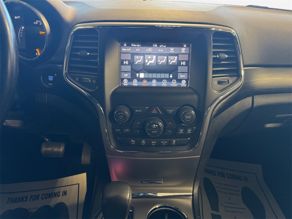 Used 2020 Jeep Grand Cherokee Laredo image 22